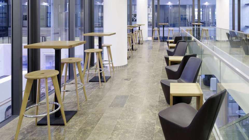 开云（中国） - 坐具|休闲椅|办公家具|设计师家具|Monopod 休闲椅